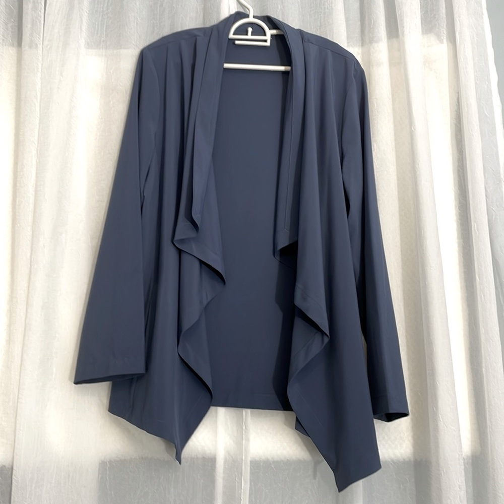 Blazer Flowy front soft blue label missing PTP 23”Sleeves 24”Length 30”